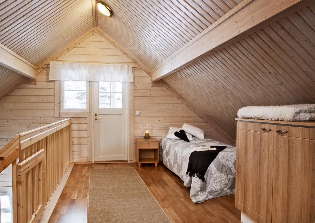 Luoman Hirvimoekit Villa Ahtari Room photo