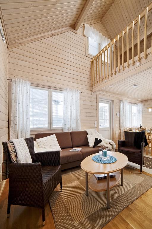 Luoman Hirvimoekit Villa Ahtari Room photo